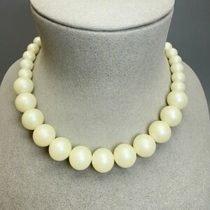 Matte Cream Faux Pearl Graduated Bead Necklace 16" Classic Coquette Soft Girl